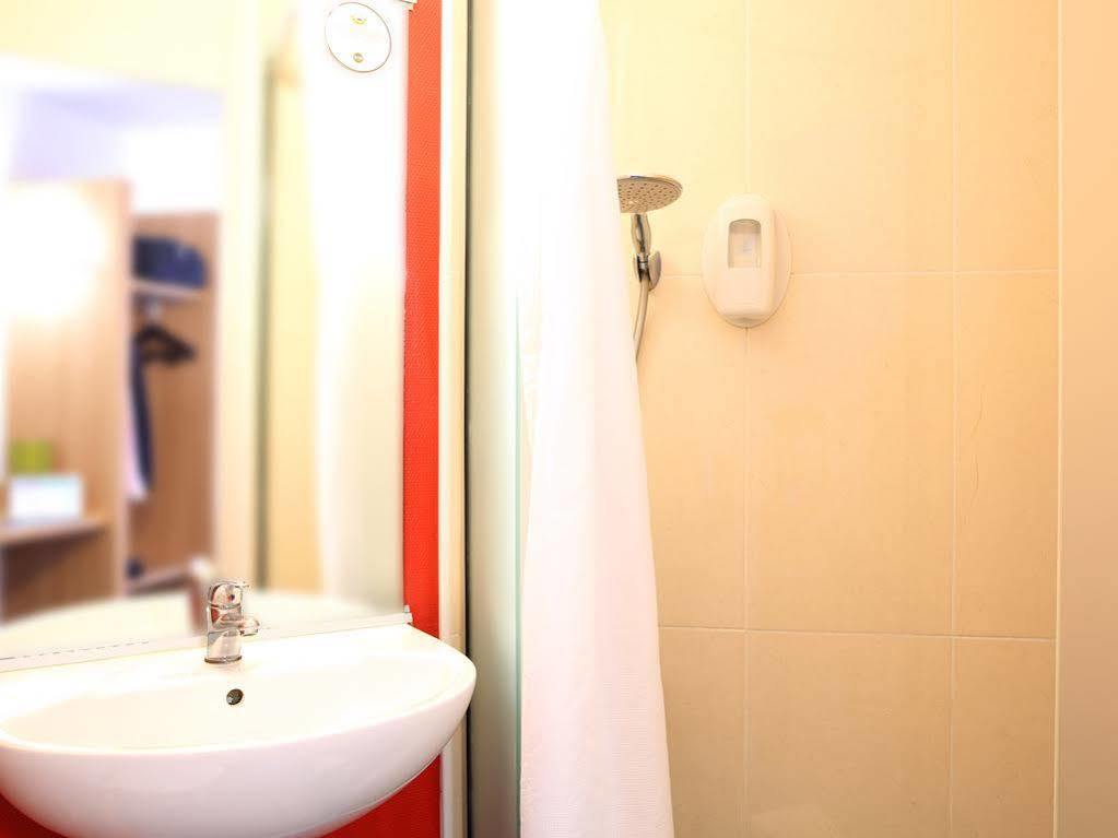 B&B Hotel Avignon 1 Le Pontet  Kültér fotó